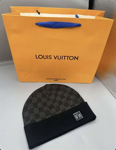 louis vuitton muts zwart|louis vuitton online shopping.